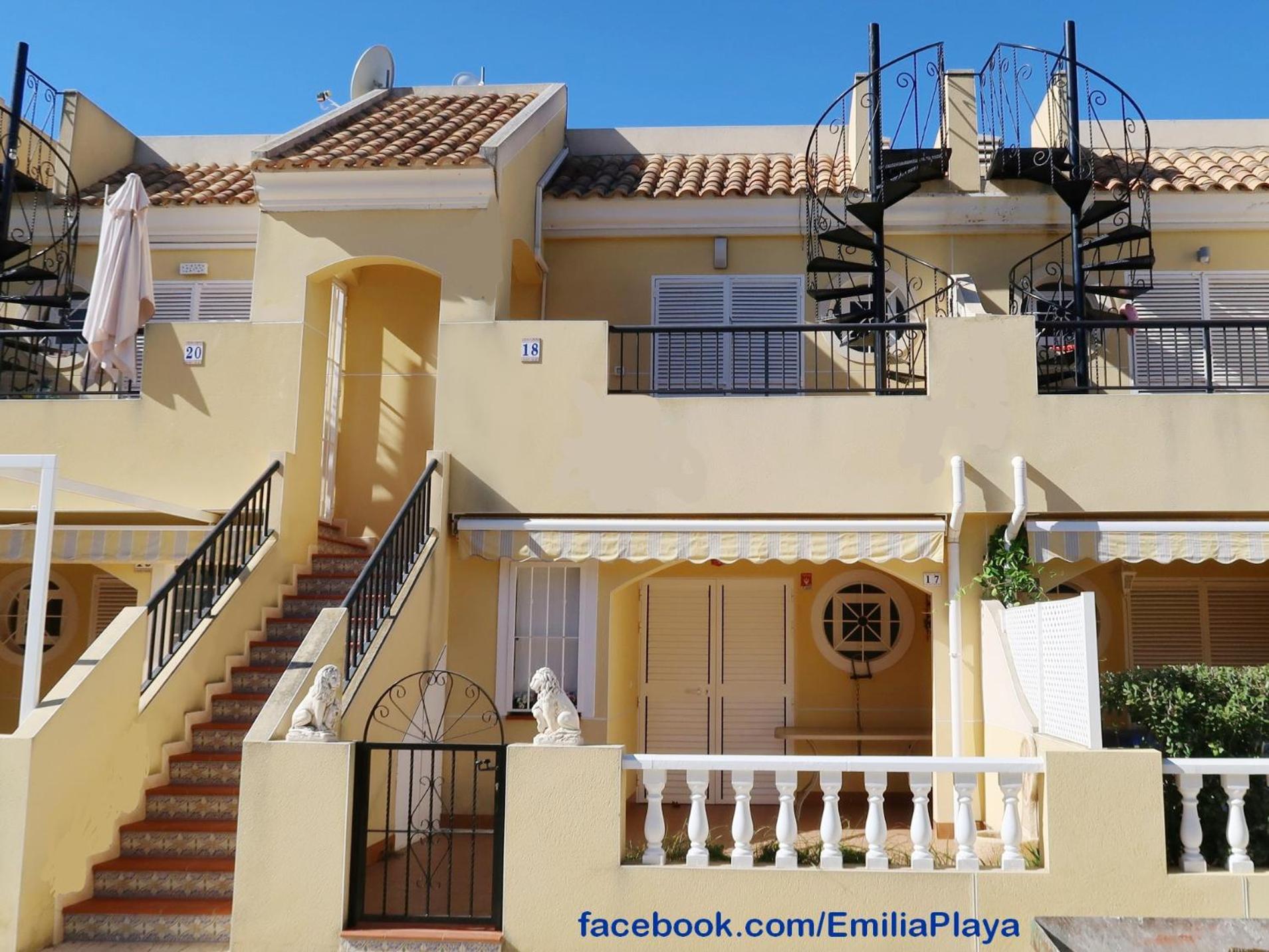 Emilia De La Playa La Mata (Torrevieja) Exterior foto
